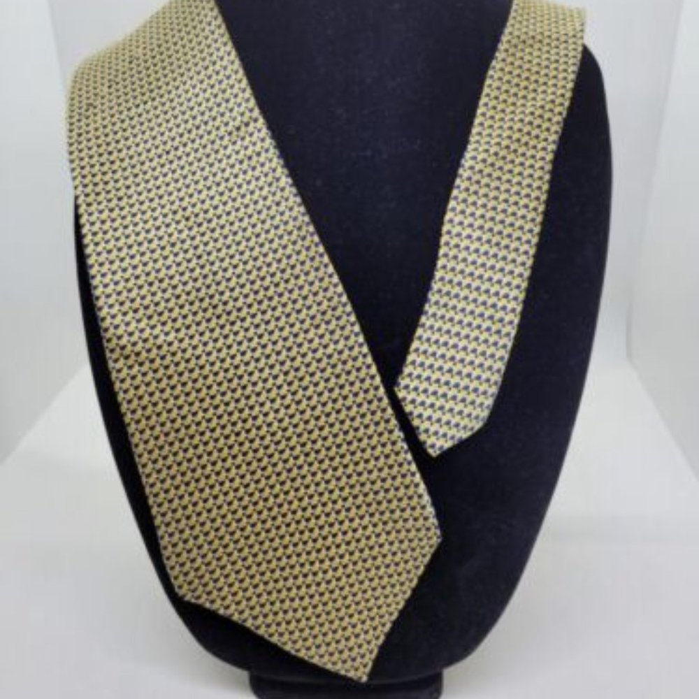 Gianfranco Ruffini Mens 100% Imported Italian Silk Tie Made in the USA